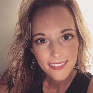 Meet your Posher, Lacey